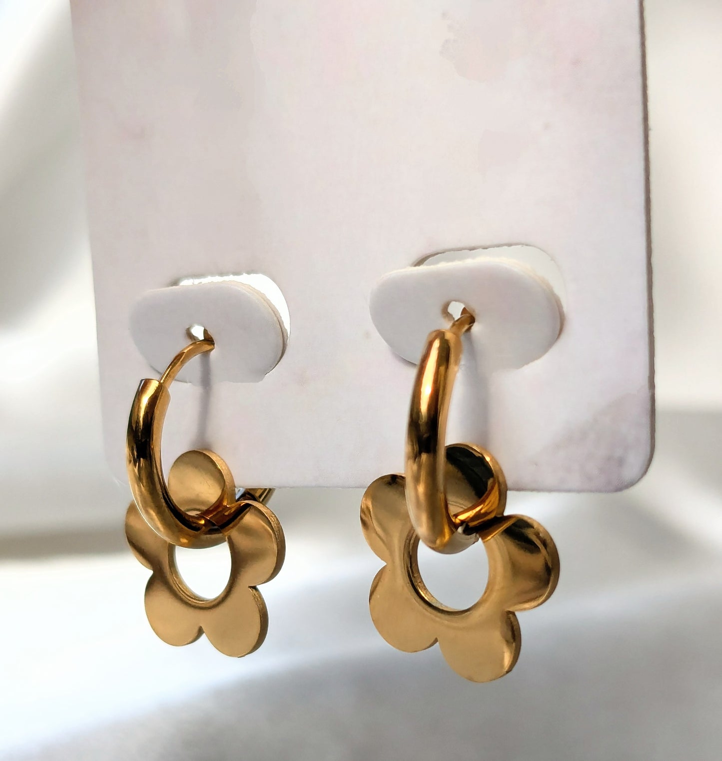 Paire de boucles d'oreilles fleurs