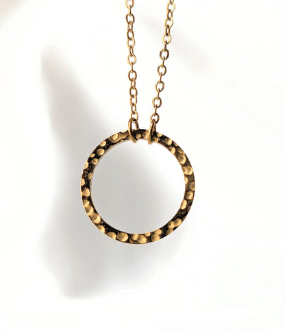 Collier cercle texturé